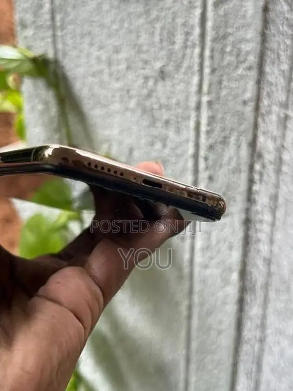 Apple iPhone XS I phone 256gb (Used)