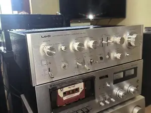 Hitachi Batto Stereo Amplifier
