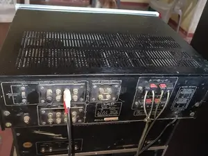 Hitachi Batto Stereo Amplifier