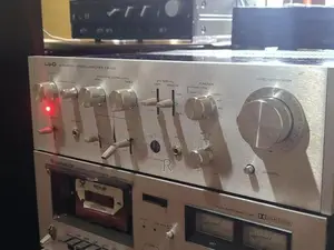 Hitachi Batto Stereo Amplifier