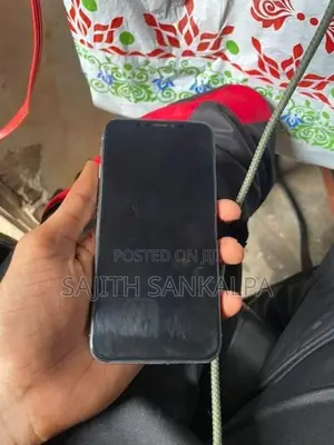 Apple iPhone X (Used)