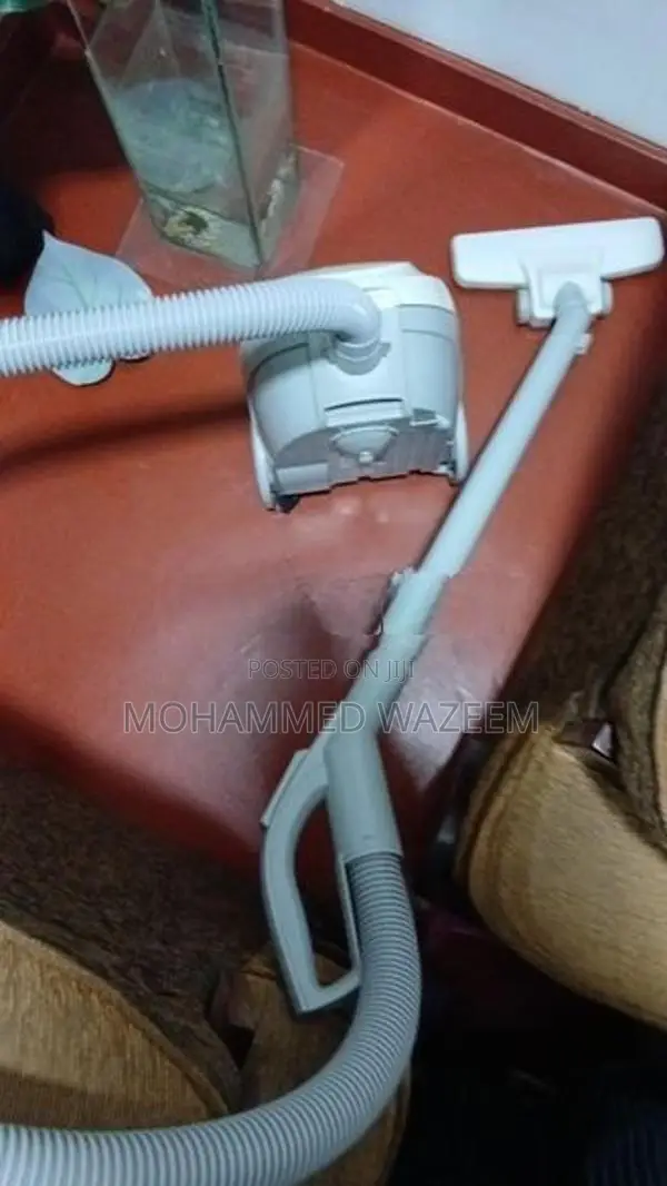 Vacuum Cleaner