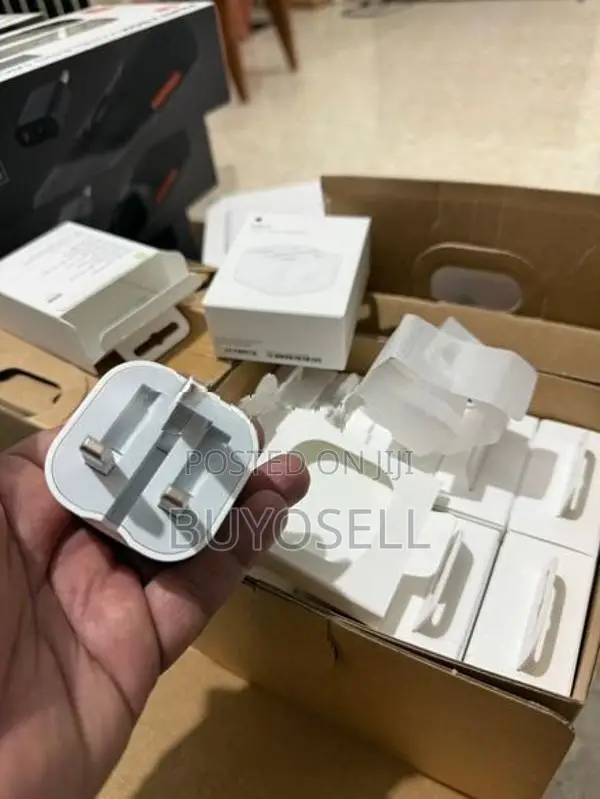 APPLE 20W power adapter