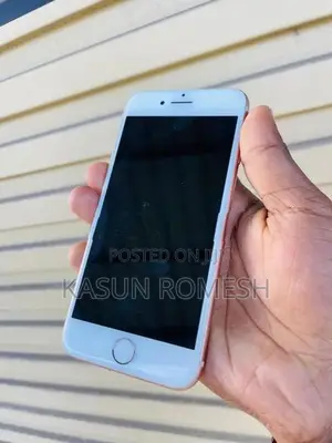 Apple iPhone 8 (Used)