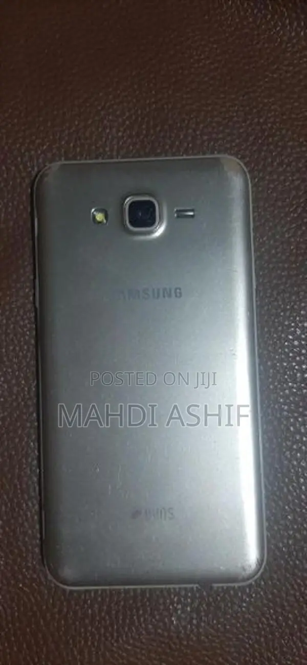 Samsung Galaxy J7 (Used)