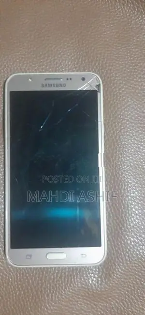 Samsung Galaxy J7 (Used)