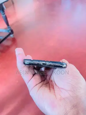 Apple iPhone X (Used)