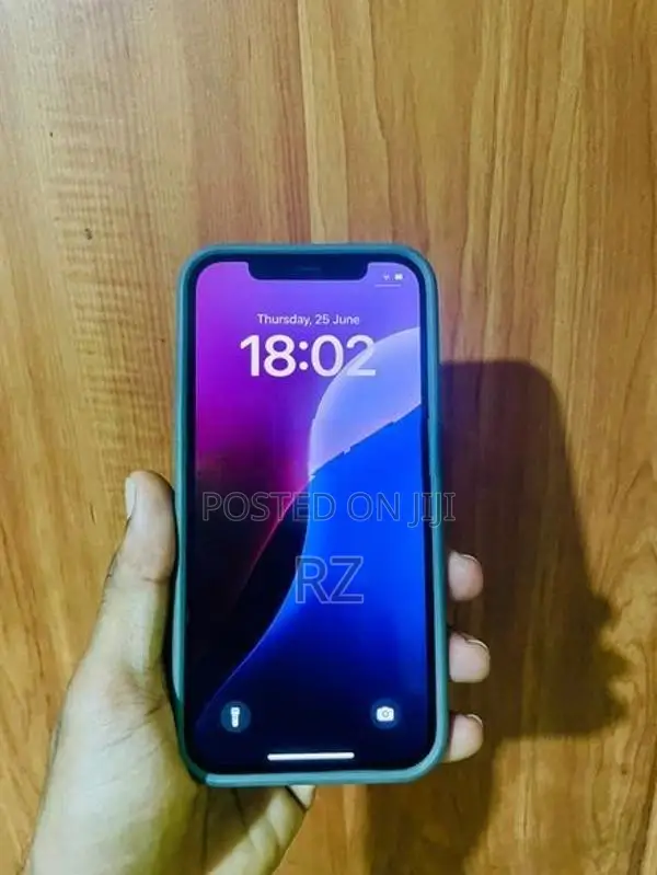 Apple iPhone 12 128GB (Used)