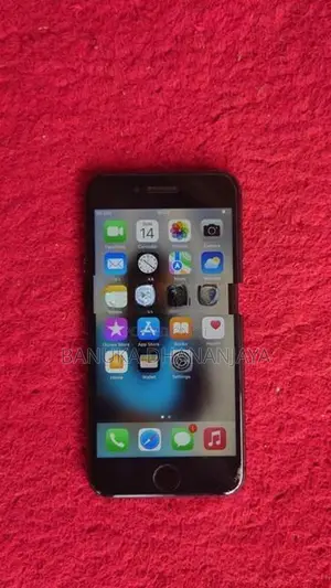 Apple iPhone 7 128GB (Used)