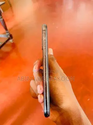 Apple iPhone X (Used)