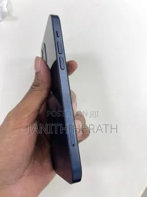 Apple iPhone 12 128GB (Used)