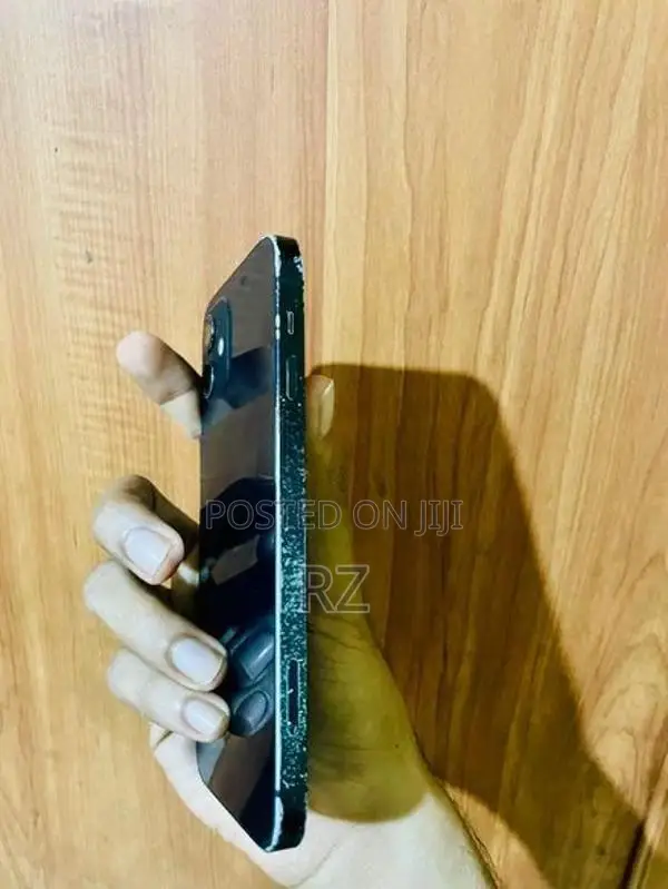 Apple iPhone 12 128GB (Used)