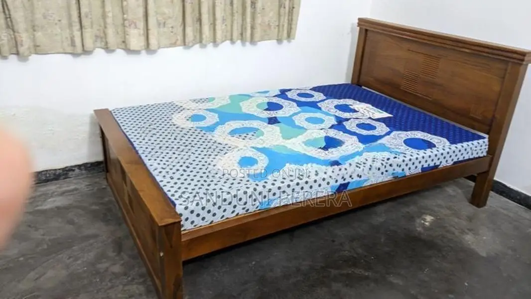 Teak Wooden Bed with Matteress