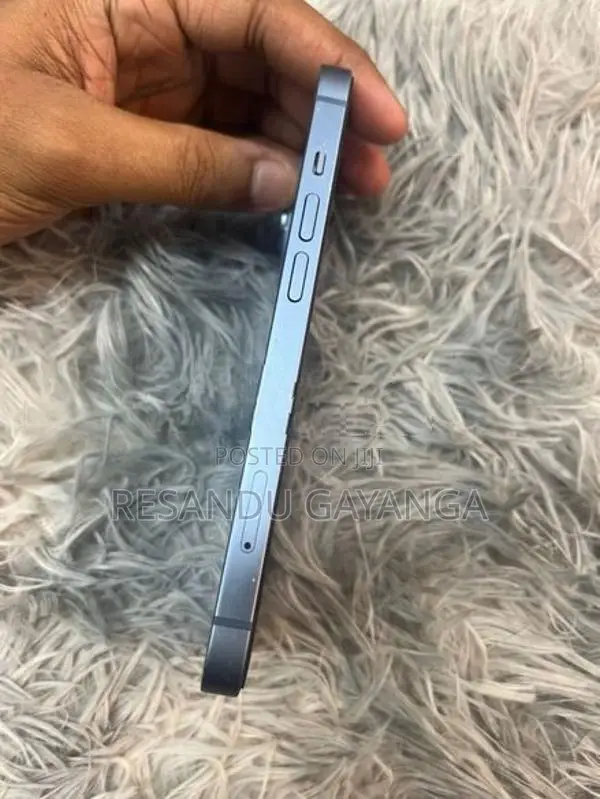 Apple iPhone 14 (Used)