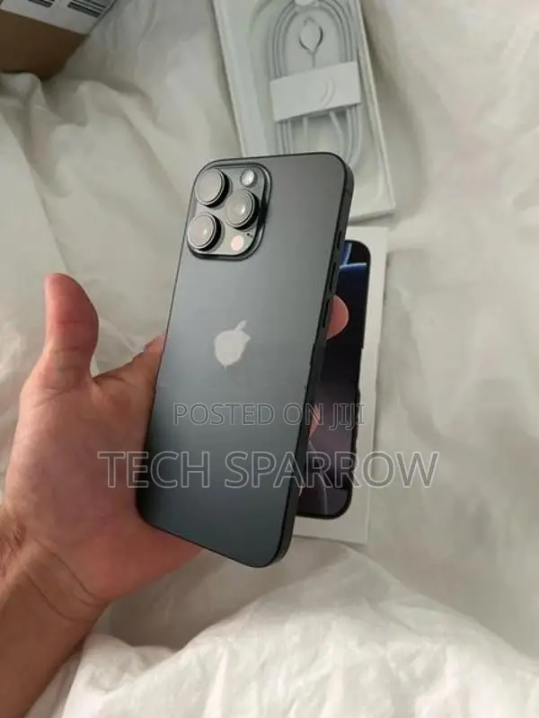 Apple iPhone 16 Pro Max 512GB (Used)