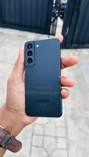 Samsung Galaxy S22 (Used)