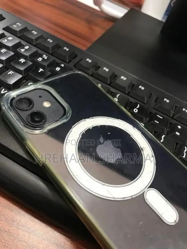 Apple iPhone 12 (Used)