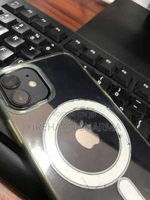 Apple iPhone 12 (Used)