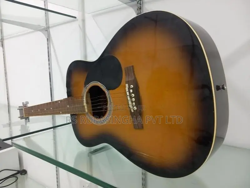 Box Guitar