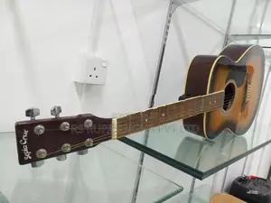 Box Guitar