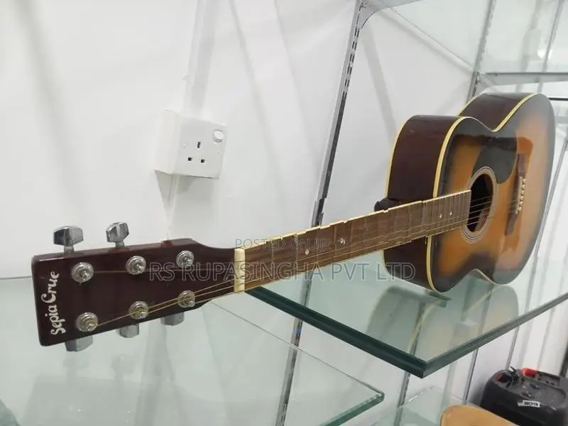 Box Guitar