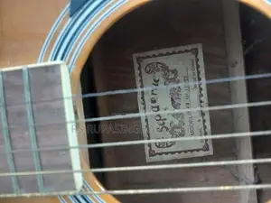 Box Guitar