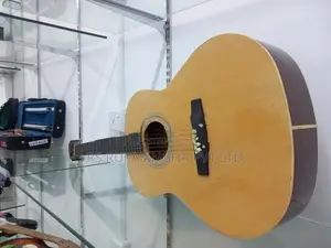 Box Guitar