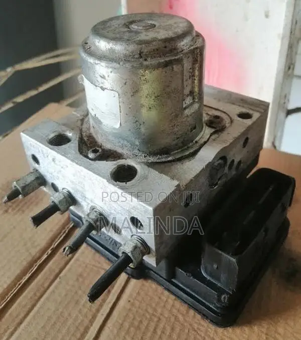 Honda Fit GP5 ABS - Reconditioned