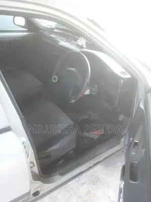 Nissan Wingroad y10 1997