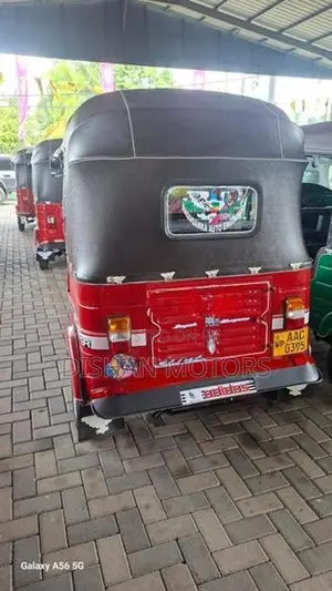 Bajaj RE 4 Stroke 2012