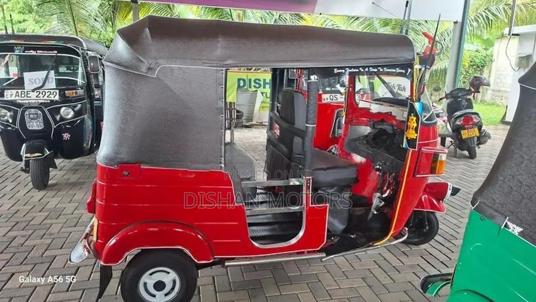 Bajaj RE 4 Stroke 2012