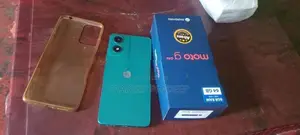 Moto G04s (Used)