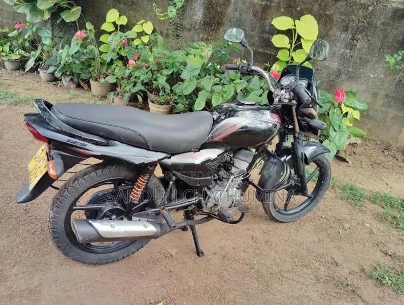 Bajaj Platina 125 2012