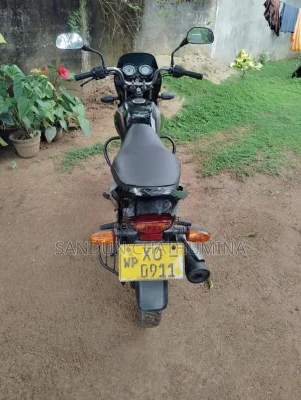 Bajaj Platina 125 2012