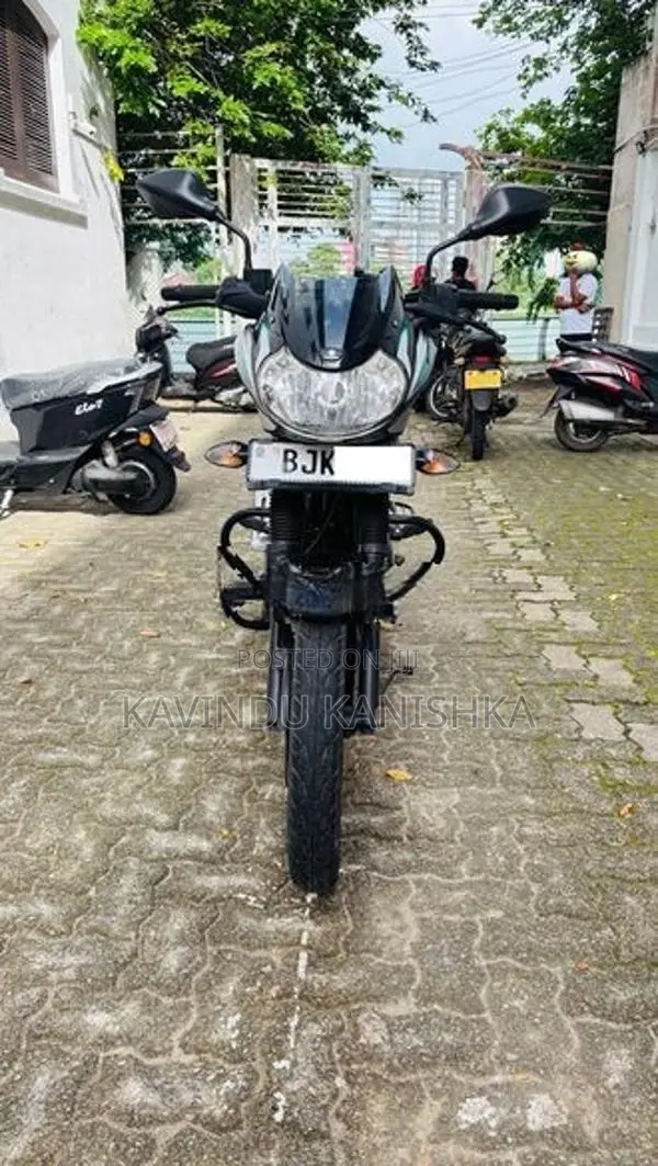 Bajaj Discover 125 2025