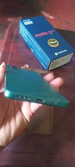 Moto G04s (Used)