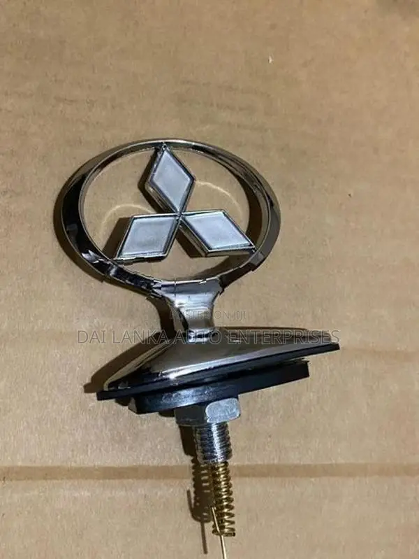 Mitsubishi Montero V76 V98 Bonnet Badge