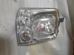 Suzuki Every (DA64) LH/RH Head Lights - Reconditioned