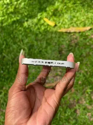Apple iPhone 13 (Used)