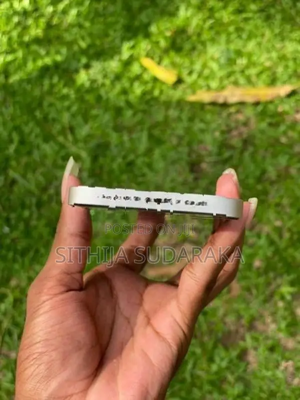 Apple iPhone 13 (Used)