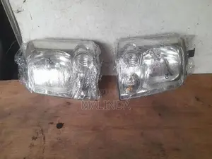Suzuki Every (DA64) LH/RH Head Lights - Reconditioned