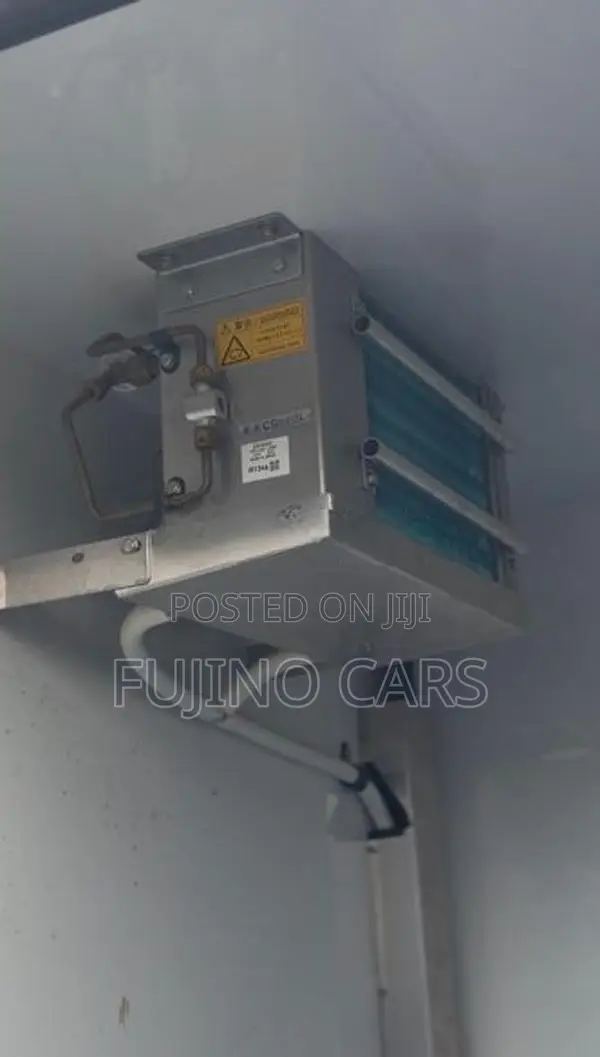 Daihatsu Hijet Freezer 2025