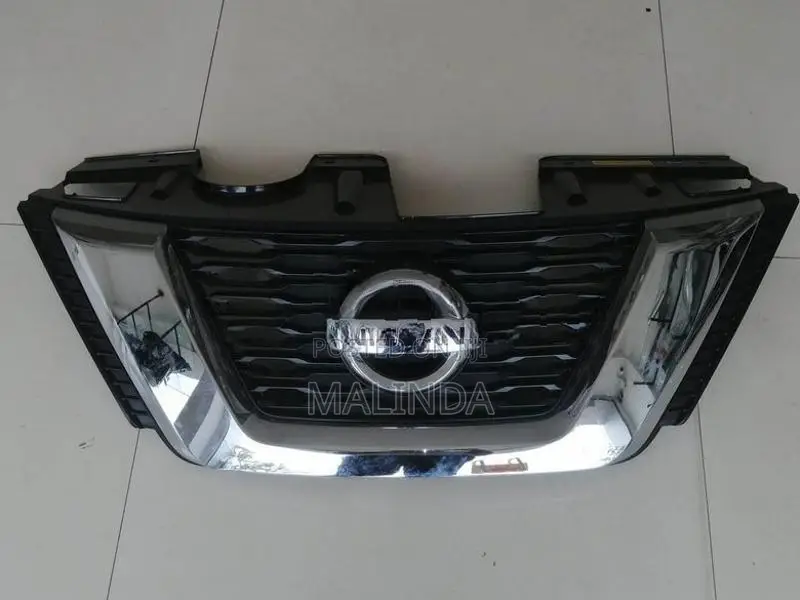Nissan X-Trail (HNT32) Front Shell - Reconditioned