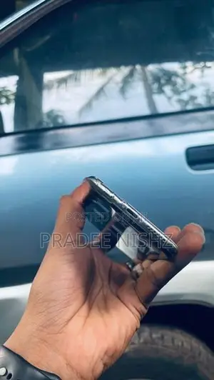Apple iPhone X (Used)