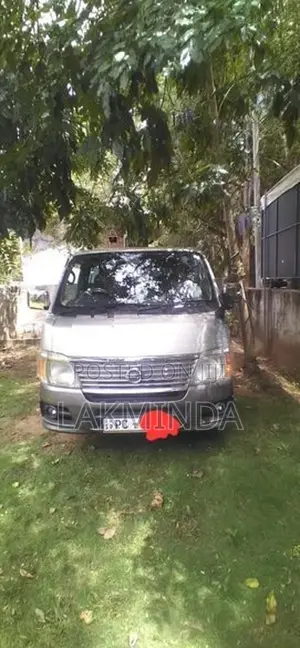 Nissan Caravan 2007