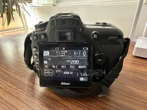 Nikon D7500 Camera for Sale with 35MM Lens