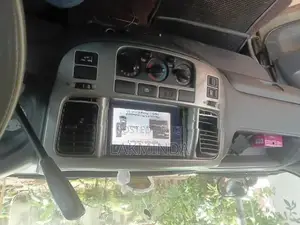 Nissan Caravan 2007