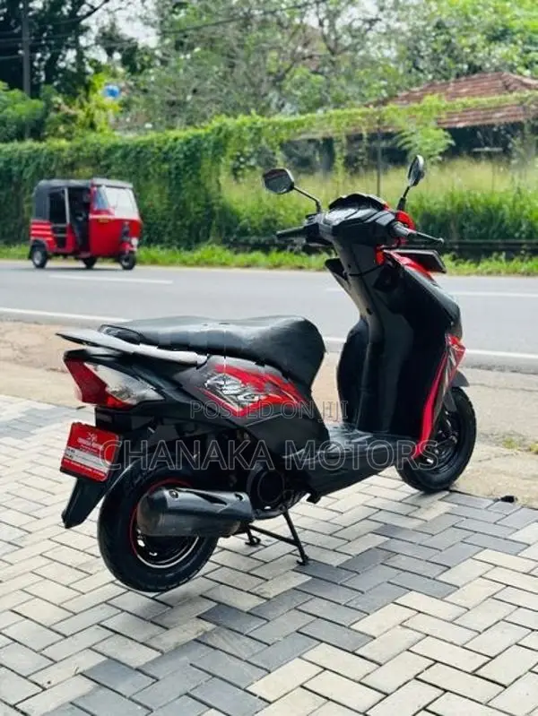 Honda Dio 2018