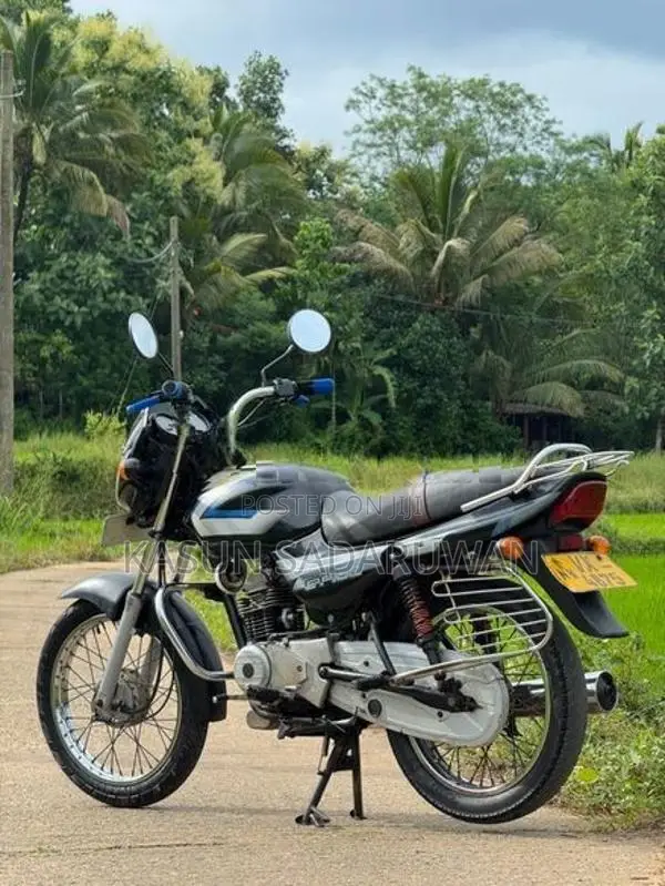 Bajaj CT100 2010