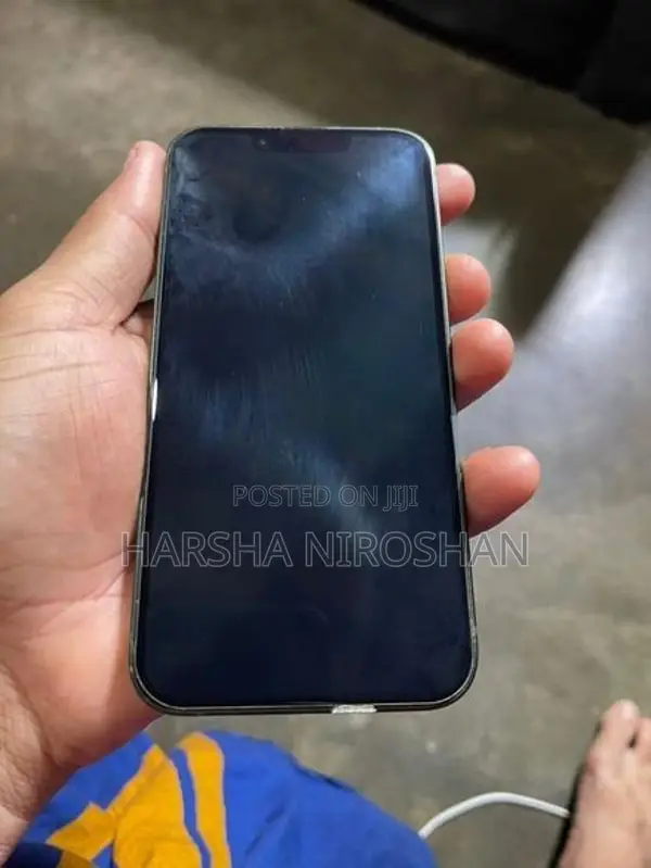 Apple iPhone 13 (Used)